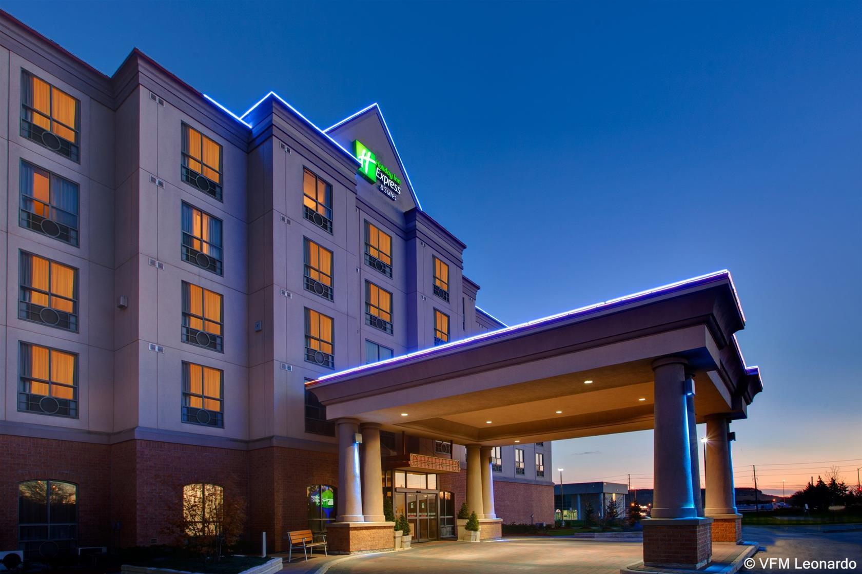 Holiday Inn Express Hotel & Suites Milton By Ihg Extérieur photo
