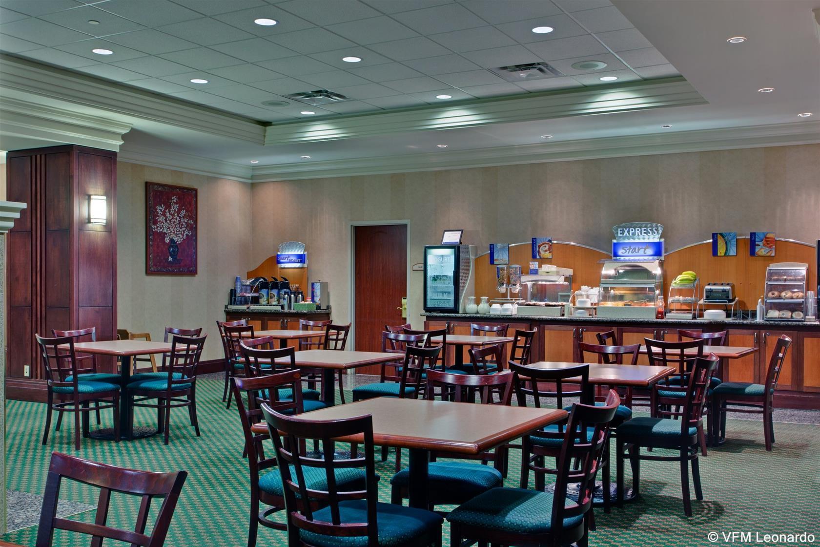 Holiday Inn Express Hotel & Suites Milton By Ihg Extérieur photo