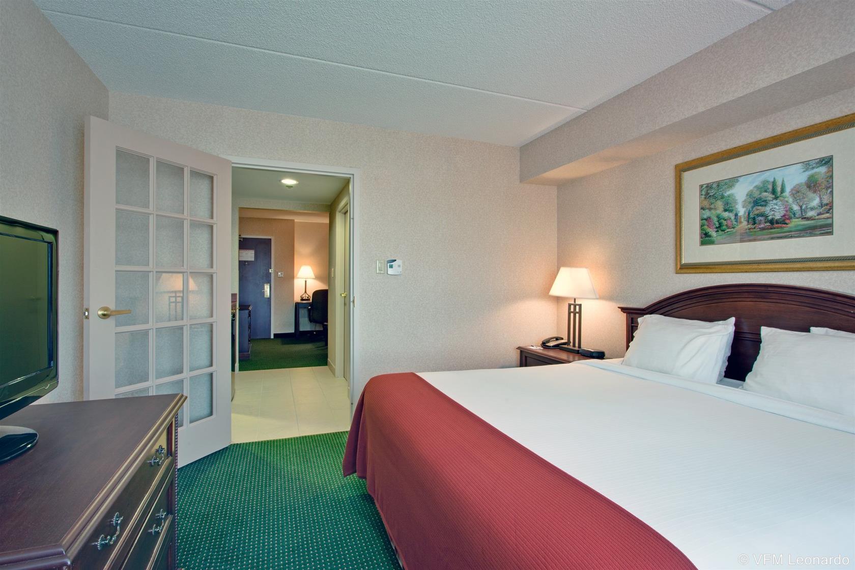 Holiday Inn Express Hotel & Suites Milton By Ihg Extérieur photo