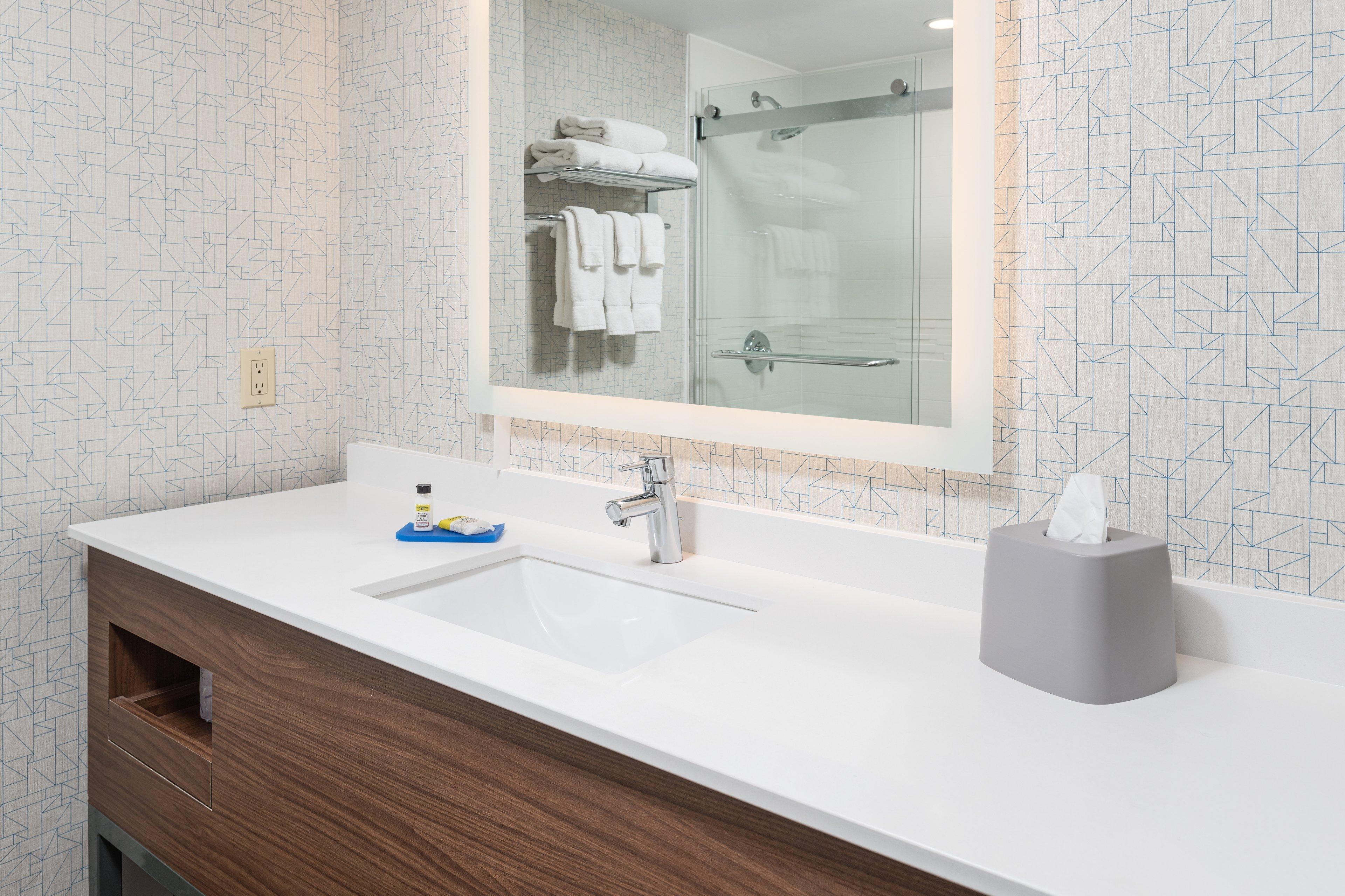 Holiday Inn Express Hotel & Suites Milton By Ihg Extérieur photo