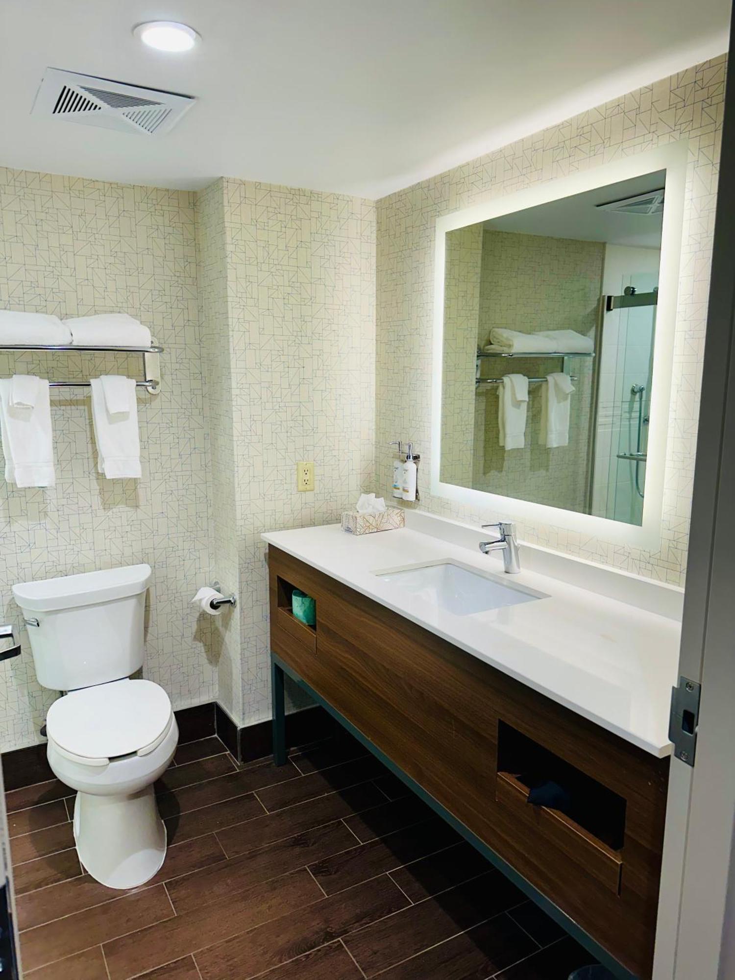 Holiday Inn Express Hotel & Suites Milton By Ihg Extérieur photo