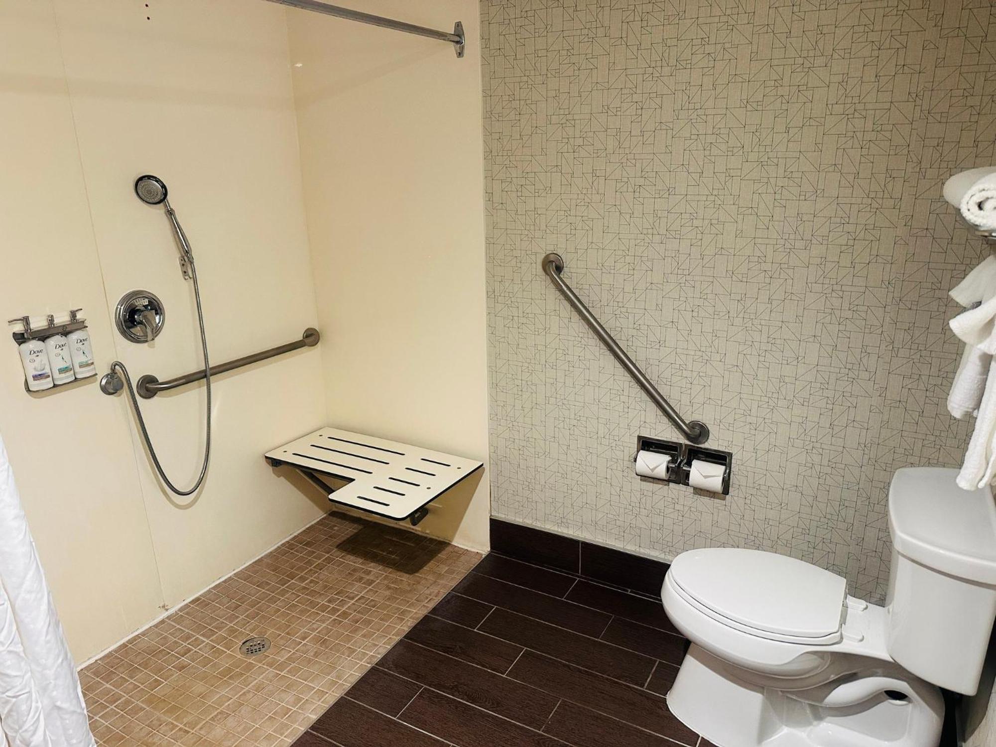 Holiday Inn Express Hotel & Suites Milton By Ihg Extérieur photo