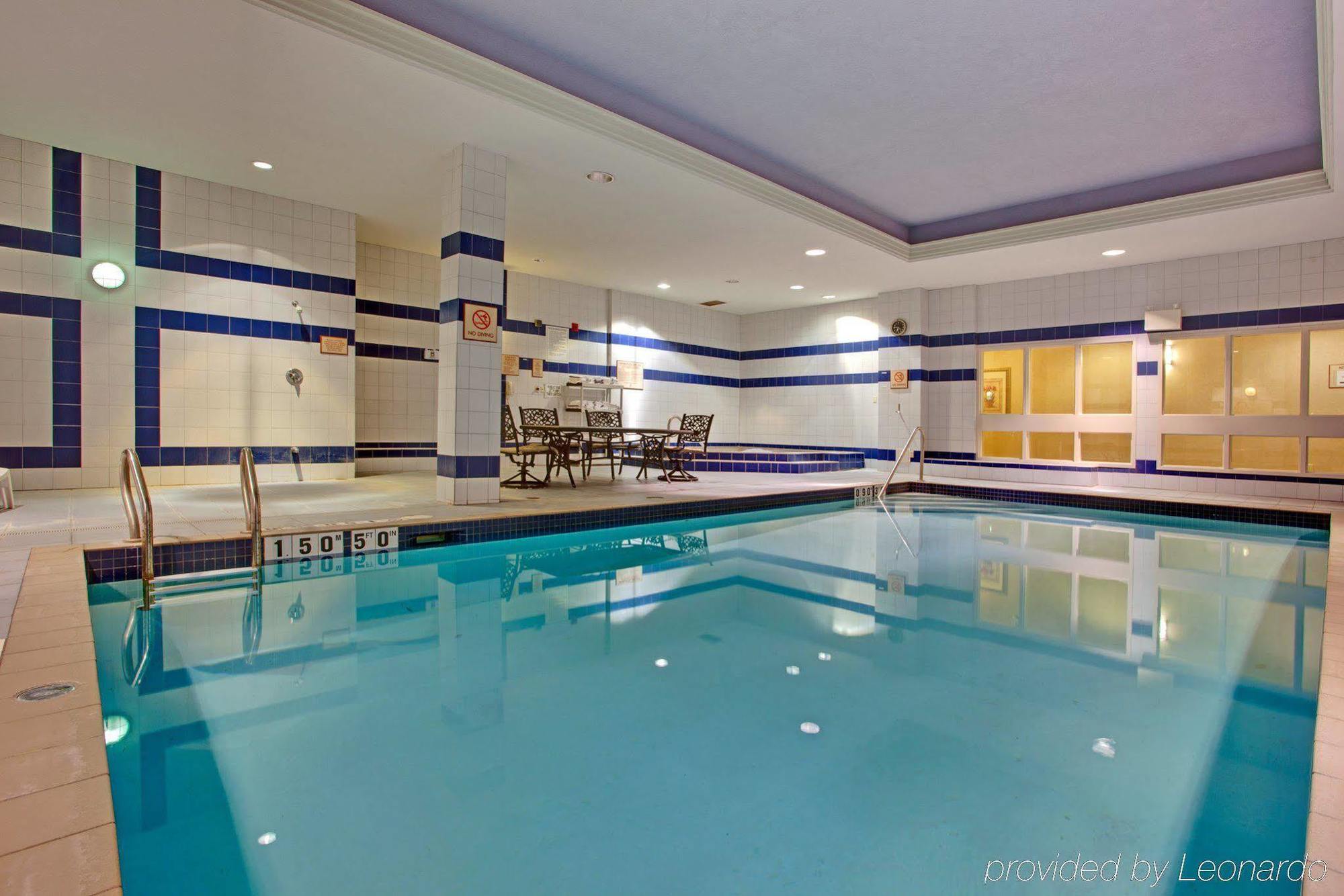 Holiday Inn Express Hotel & Suites Milton By Ihg Extérieur photo